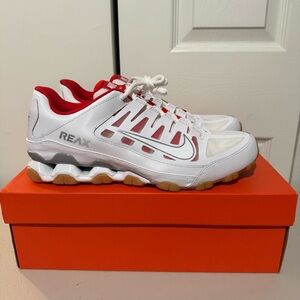 Nike Reax 8 TR Workout Training Shoes White Grey Red 621716-103, Men's Size 11.5